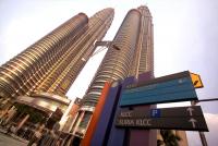 ตึกแฝดเปโตรนาส (Petronas Twin Tower)